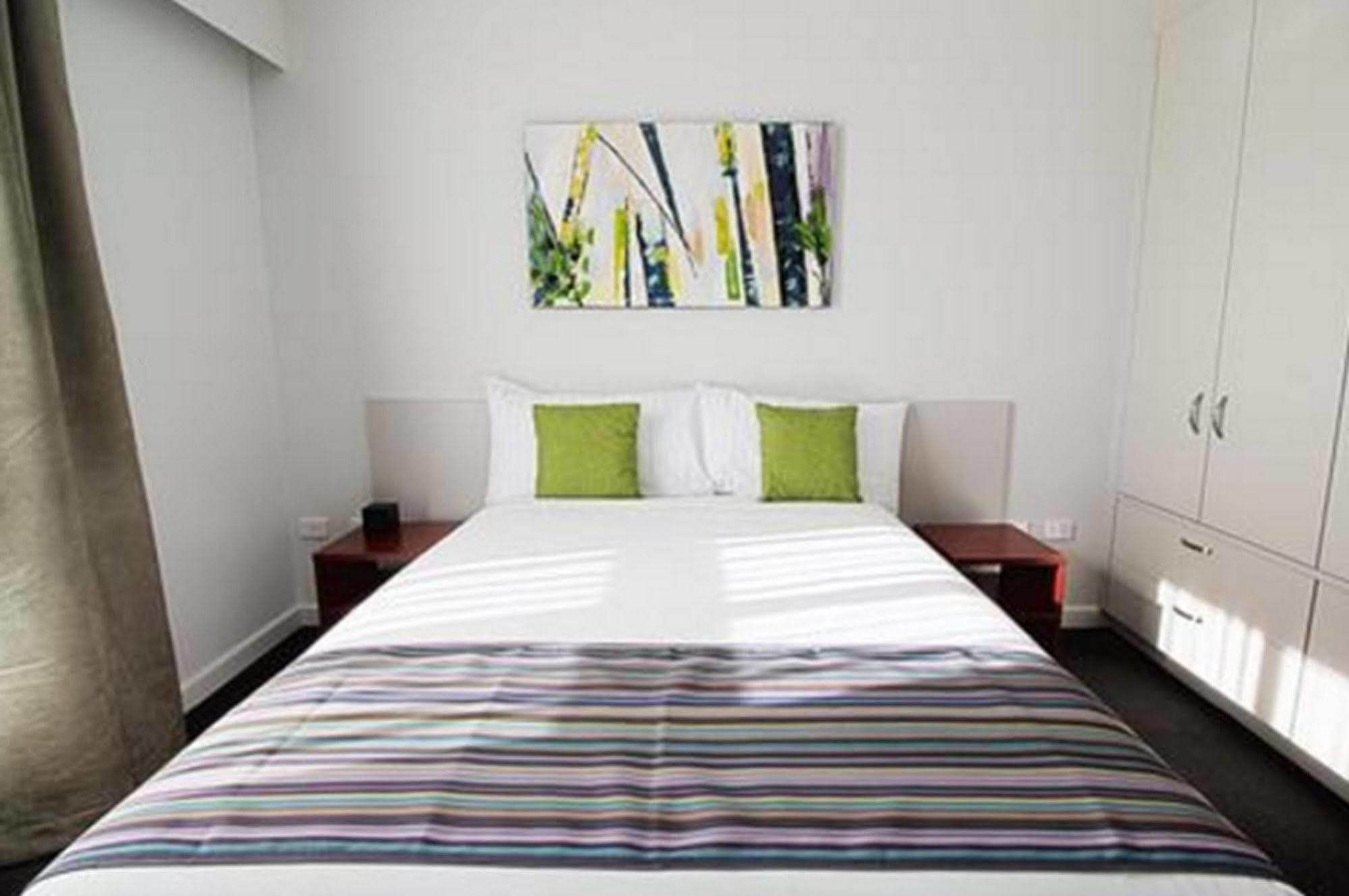 Abode Narrabundah Hotel Canberra Ngoại thất bức ảnh